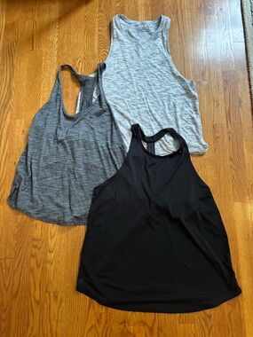 Lululemon/Athleta Workout tops